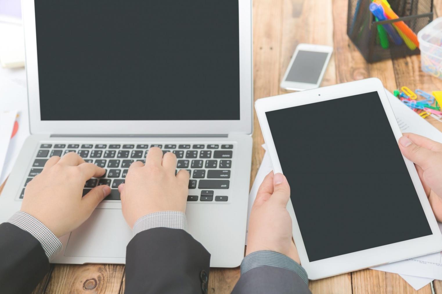Collaborative learning environment for financial modeling